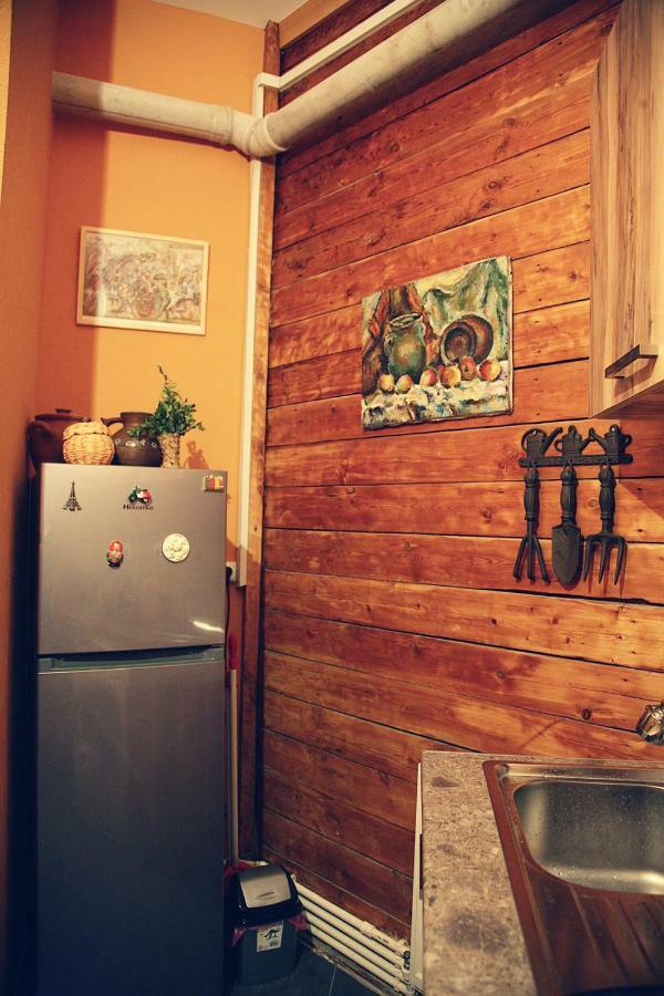 Apartament Old Yard Lägenhet Tbilisi Exteriör bild